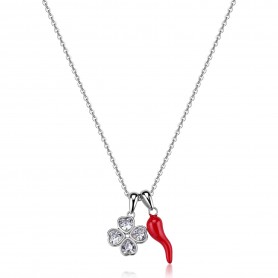 SAGAPO - COLLEZIONE FEELINGS - COLLANA IN ACCIAIO CON PENDENTE CON CORNETTO ROSSO E QUADRIFOGLIO CON CUBIC ZIRCONIA BIANCHI